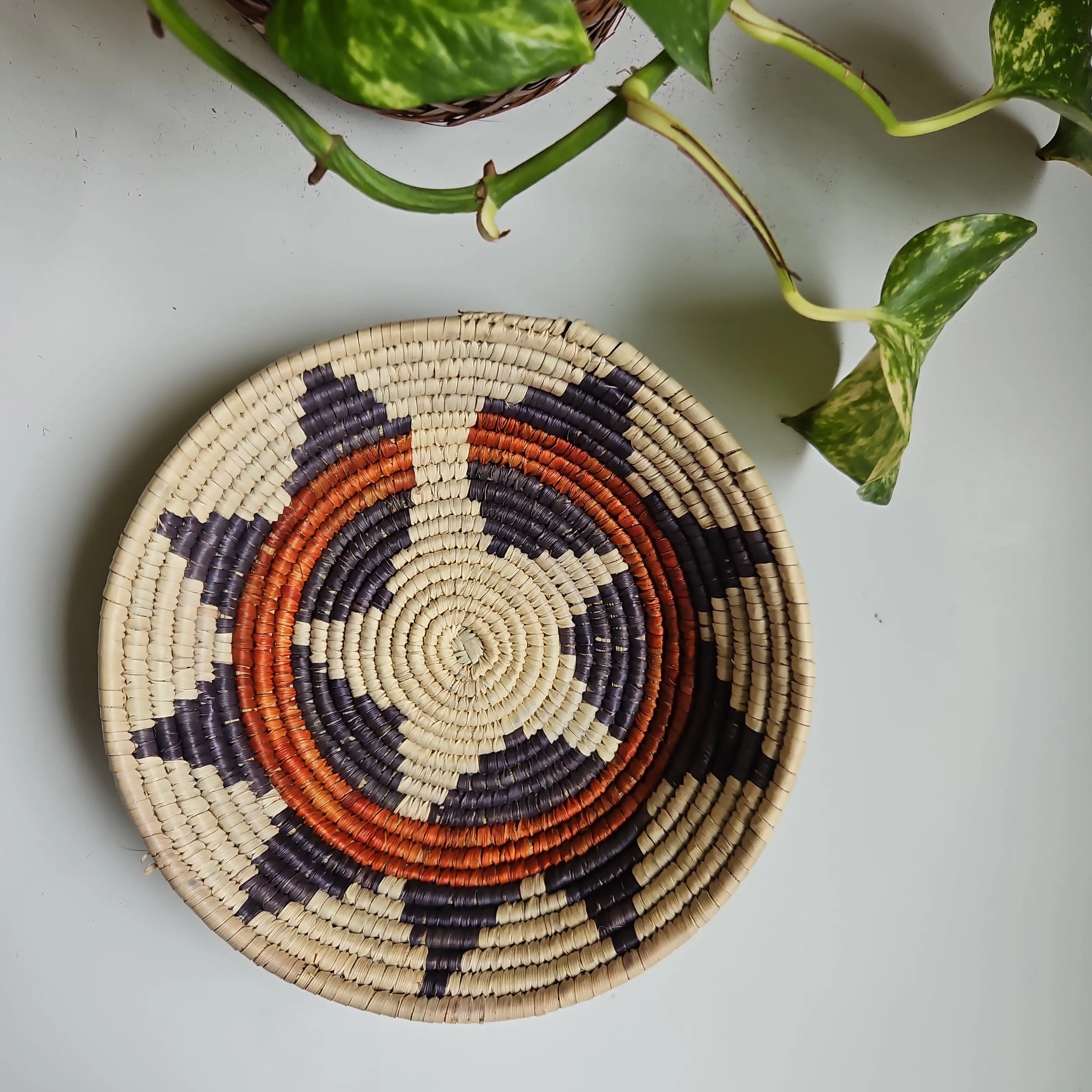 Vintage Southwest Navajo Inspired Basket 8-10 Inches, Handwoven Traditional Home Decor, Native American Indian Design Nature Bowl Organiser