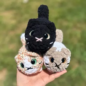 Hand crochet loaf Cats