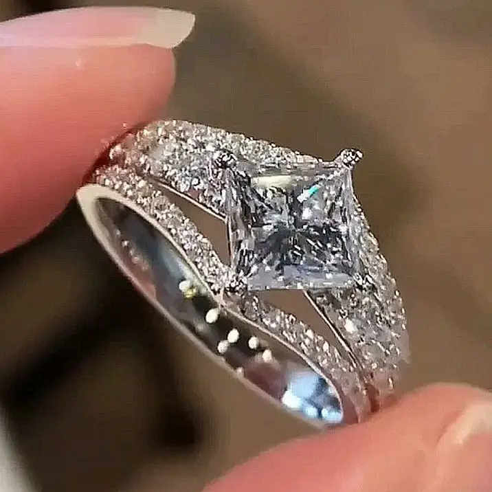 Maxine Romantic Vintage 2.0ct Princess Cut Engagement Ring - 5A Cubic Zirconia Women's Artificial Gemstone Jewelry for Proposal, Wedding, Daily Wear
