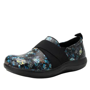 Savvie Passionate Shoe