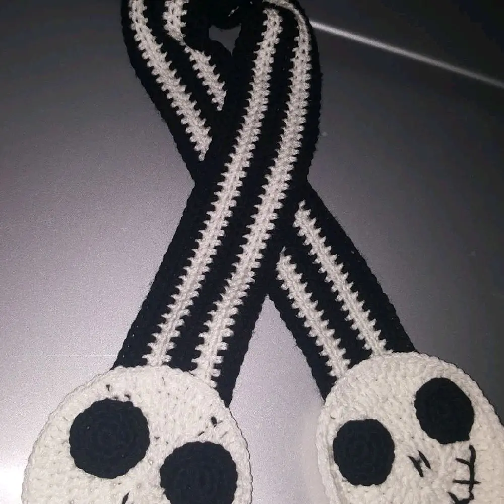 Black and White Skeleton Scarf - Handmade Crochet Design with Unique Skull Motif for Stylish Warmth