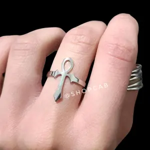 Silver Gothic Ankh Ring - Stainless Steel