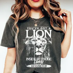 Comfort Colors You've Got A Lion Inside Of Those Lungs White Christian Graphic Jesus T-Shirt, Unique Gift, womens jesus shirts salvation Lover Print Tees, Men's Oversized Hoodie, Unisex Casual Pray Sweatshirt, Menswear Round Neck