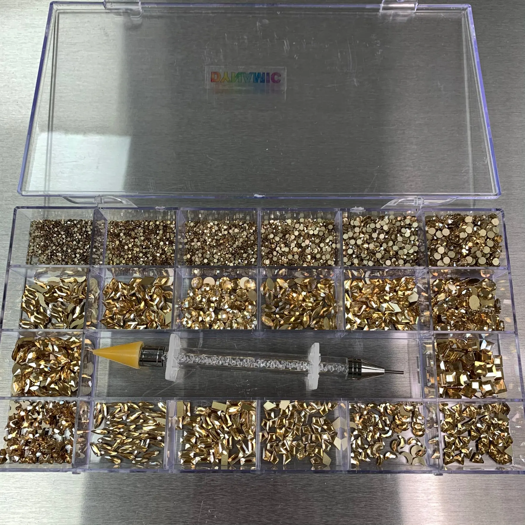 [Champagne Gold] Rhinestones set - 20 cells box - 14 big shapes and 6 round shapes