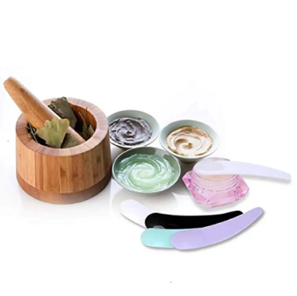 TIKA 100-Pack Mini Makeup Mask Spatulas, Disposable Curved Cosmetic Scoops for Creams, Masks and Skincare