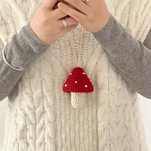 Handwoven Crochet Mushroom Clutch Bag - Mini Knit Lipstick Lighter Pouch, Creative Hanging Bag for Sports & Outdoor Gear Storage, Ideal Mini Gifts