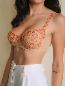 GERMAN DESIGNER "SPIRELLA" BRALETTE - (32D/34C/30DD)