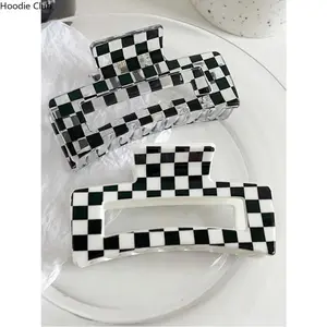 2-Piece Checkered Square Hair Claw Clips 8.5cm Minimalist Stylish Hair Claws for Women Strong Hold Non-Slip Hair Accessories for Daily Wear Commute Casual Outings Everyday Hairstyles Durable Hair Clip Set