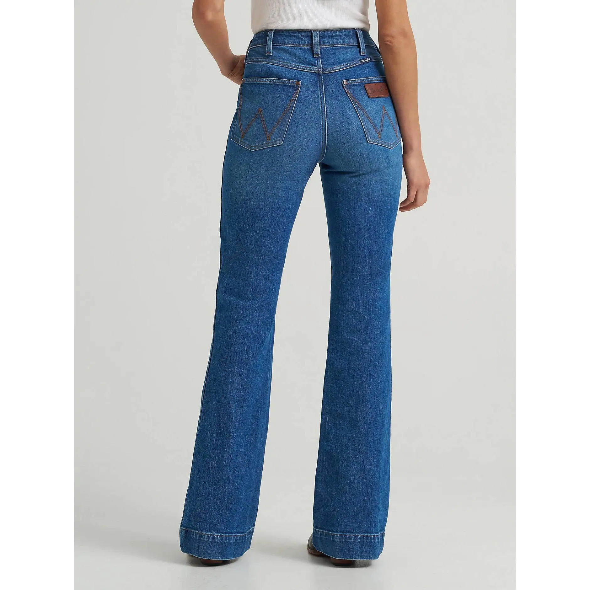 Wrangler Women's Beth Trouser Jeans - High-Rise Regular Fit Denim Fabric Bottoms, Stretch Cotton for Summer