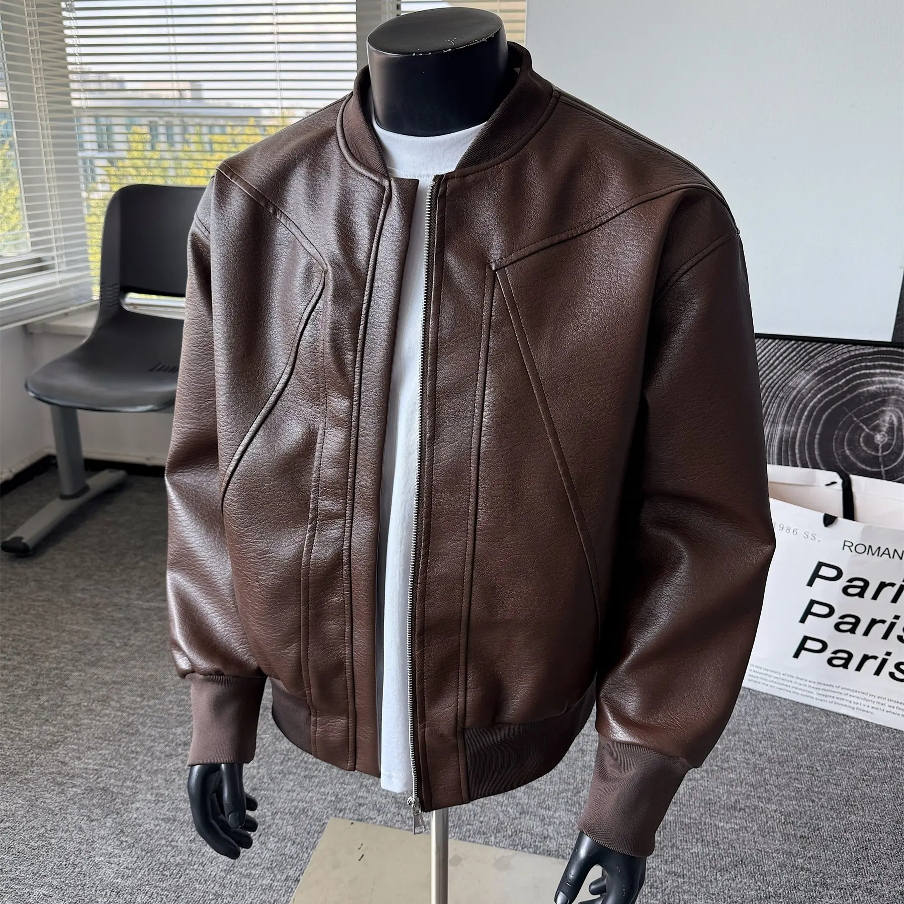 Men's Windproof Leather Jacket, Solid Color Zipper Closure Motorcycle Pilot Style Outerwear, Collared Neck Long Sleeve Fitted Casual Coat for Daily Wear, Riding, Travel, and Streetwear