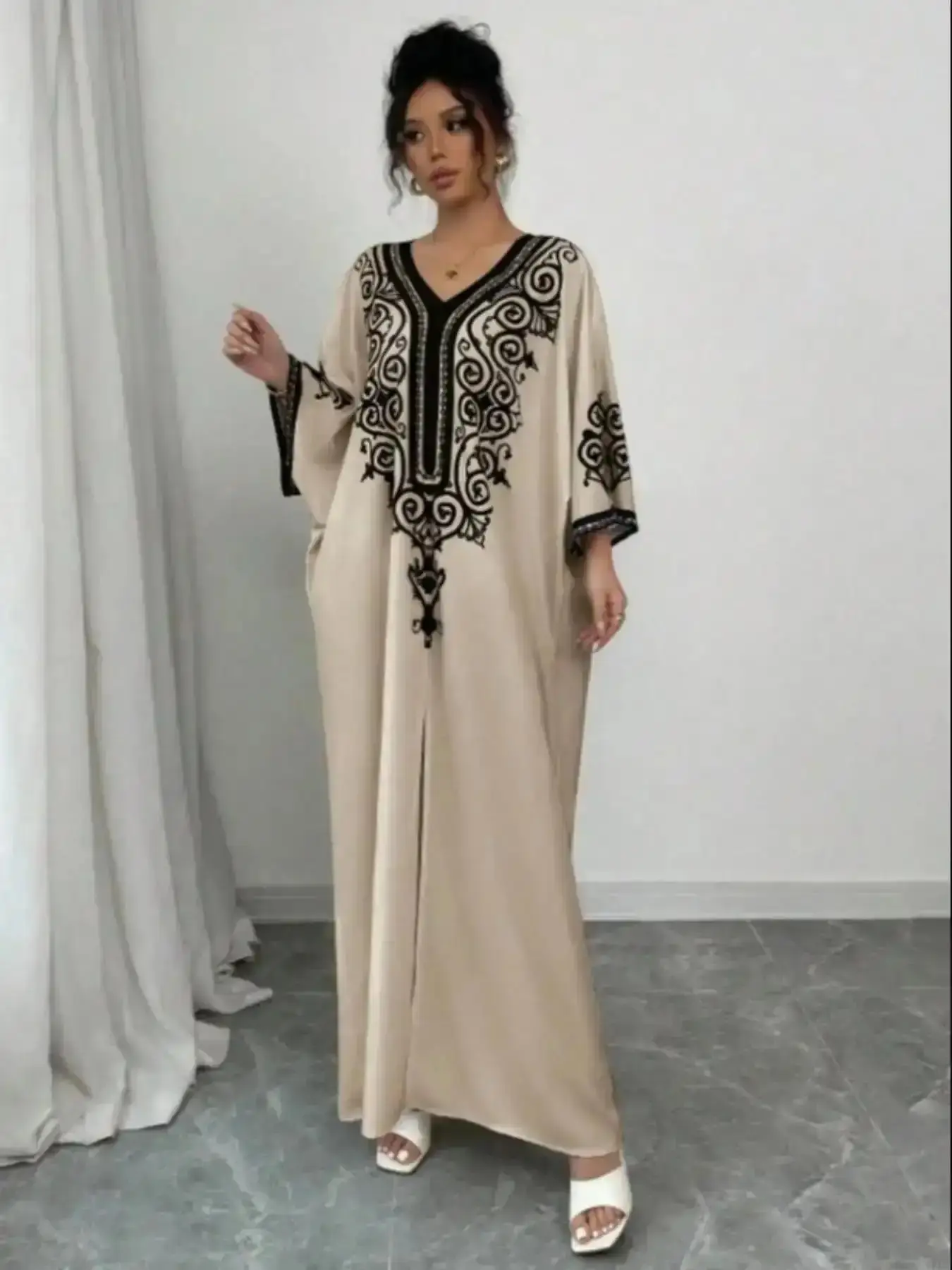 Muslim Women's V Neck Floral Fashion Loose Printed Long Dress, Casual Elegant Modest Clothing for Spring & Fall Seasons, Style Gamis Clothes, Vacation Ready, Everyday, Garden Party, Lightweight, Transitional Wear