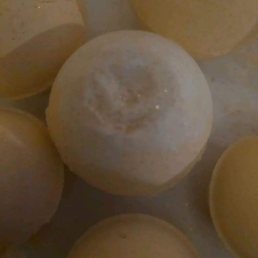 DazzleBombs Pumpkin Spice Bath Bomb Handmade Autumn Fizzy Luxury Bath Bomb for Relaxation Moisture & Cozy Fall Vibes