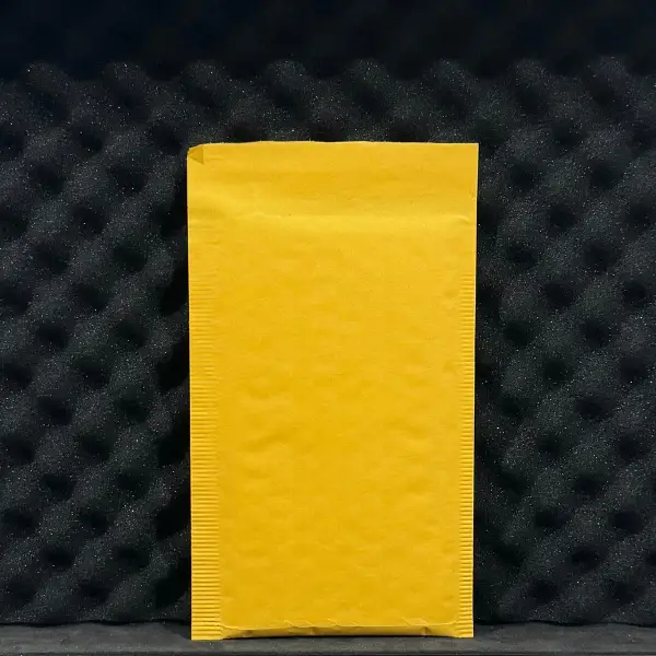 Treasure Chest Yellow Bubble Mailer x1