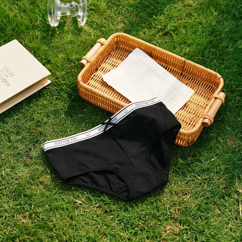 8pcs women’s panties with letter waistband and bow detail, cotton, breathable, butt-lifting, skin-friendly, suitable for everyday wear and dates, triangle cut