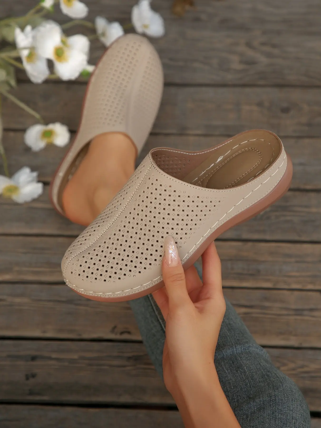 Breathable Hollow Out Slip On Mules Sandals Women 2026 New No-Heel Flat Mom Shoes Multi-Color Casual Slippers, Comfortable Summer Footwear Classic Hole Shoes