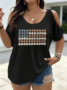 Women's Plus Size Black Cold Shoulder Short Sleeve T-Shirt, Vintage Neutral Tone Daisy Floral USA Flag Print, Loose Fit U-Neck Casual Top for 4th of July & Daily Summer Outfits women oversized tshirt