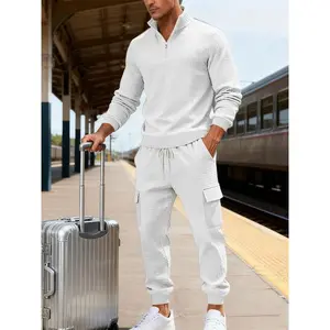 Men’s casual sports set for autumn and winter, featuring a heavy-weight small-grid jacquard fabric; includes a half-zip stand-up collar sportswear top and work pants, two-piece set.