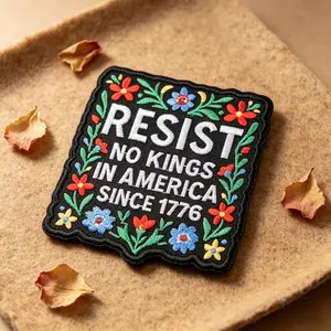 Resist No Kings in America Since 1776 Floral Embroidery Patch, Floral Embroidery Appliques, Adhesive Iron-On, Suitable for Clothes, Jackets, Hats, Accessories
