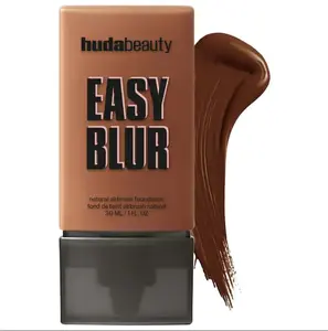 HUDA BEAUTY  Easy Blur Natural Airbrush Foundation with Niacinamide