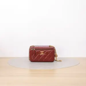 Pre-owned CHANEL Lambskin Crossbody Bags Vanity Case 23B Enamel Quilted Burgundy CPU0519