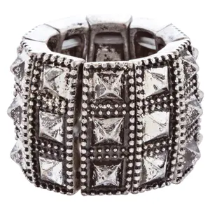 Stylish Chic 3 Rows Spike Design Stretch Fashion Ring