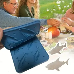 Shark Silicone Ice Mold Tray, Non-Stick 4-Cavity Mould for Making Ice Cubes Chocolate Cookies, Creative Kitchen Party Tool Essential, Ice Cubes Maker