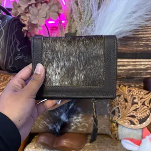 Trifold wallets