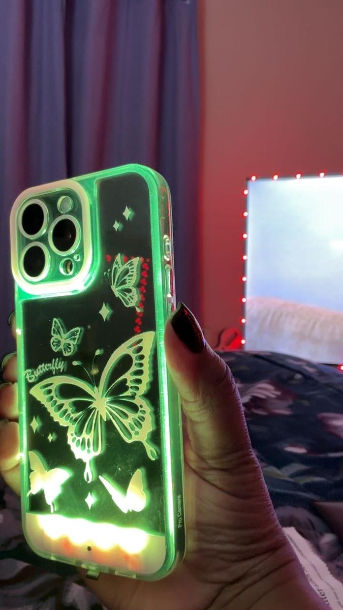 Item: Pink, iPhone 16 Pro Max