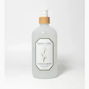 Sand + Fog White Flowers 15.7 oz Liquid Hand Soap with Elegant Floral Design Gentle Aloe Nail Daily Cleansing