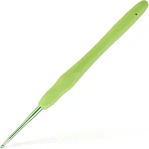 2mm Ergonomic Crochet Hook Crochet Needles for Crocheting Smooth Knitting Needles for Handmade DIY Great Present for Women with Arthritic Hands Random Color