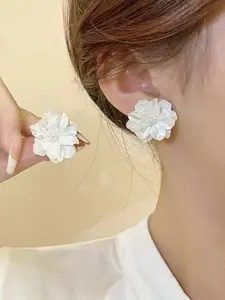 Tea Rose Flower Earrings Set, Lightweight Earring & Beaded Floral Studs, Sweet Casual Daily Wear Jewelry for Girls, 2026 Vacation Style