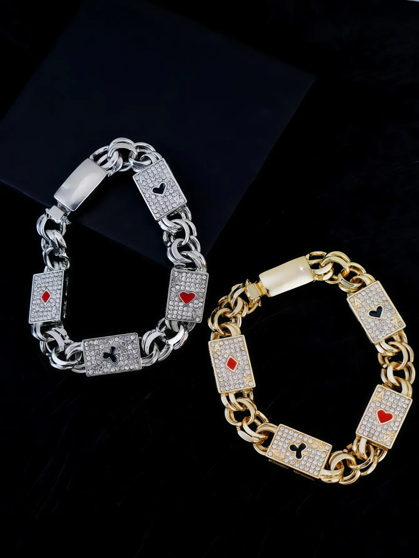 Women's Street Rock Jewelry Bracelet with Rhinestones, Elegant Minimalist 8-Shaped Infinity Bangle in Gold or Silver for Gifting, Elegant Minimalist Bangle, Stackable Bracelets, Birthday Gift Ideas, Metal