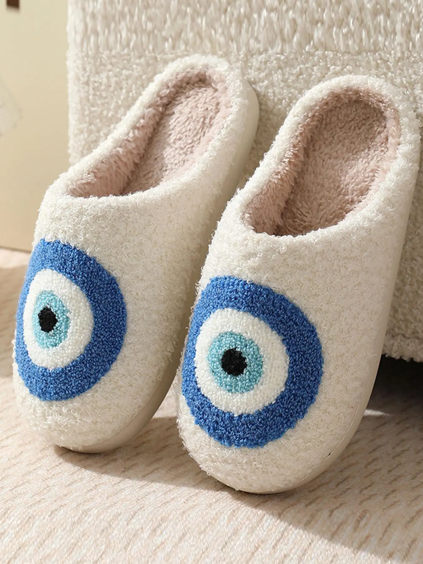 Women's Preppy Style Cartoon Eye Design Slippers, 1 Pair Casual Soft Comfy Sweat-absorbent Bedroom Slides for Fall & Winter, Color Block Closed Toe Sl