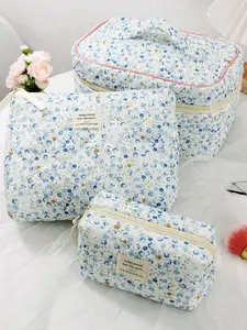 1PC/Set Small Fresh Corduroy Floral Makeup Bag,Large Capacity Travel Cosmetic Bags Portable Washroom Storage Bag, Essential Organizer for Daily Use,Cosmetic Pouch