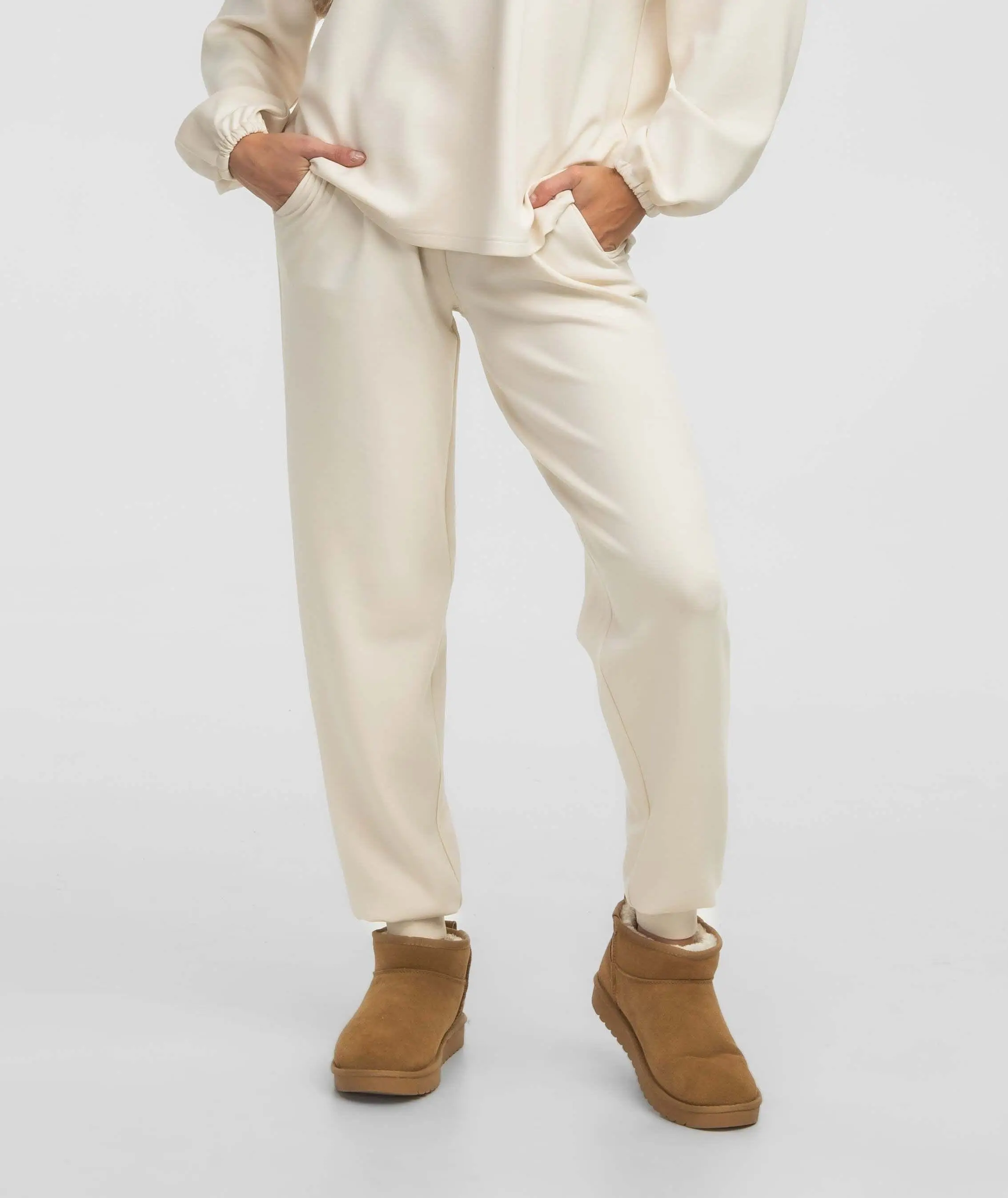 AstroKnit Bella Joggers - Off White