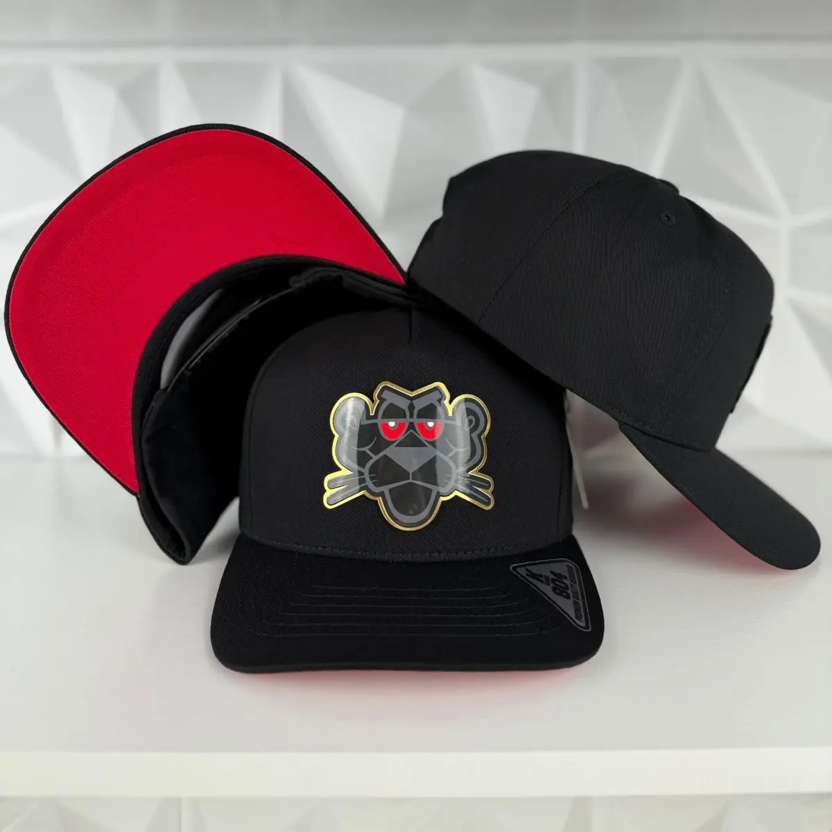 Black panther plate SnapBack hat-black/red Black panther plate SnapBack hat-black/red