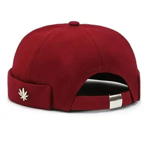 Retro Hip Hop Cap, Beanie Caps (Without Brim), Adjustable Buckle, Landlord Hat, Street Fashion, Docker Hats, Metal Maple Leaves Headwear