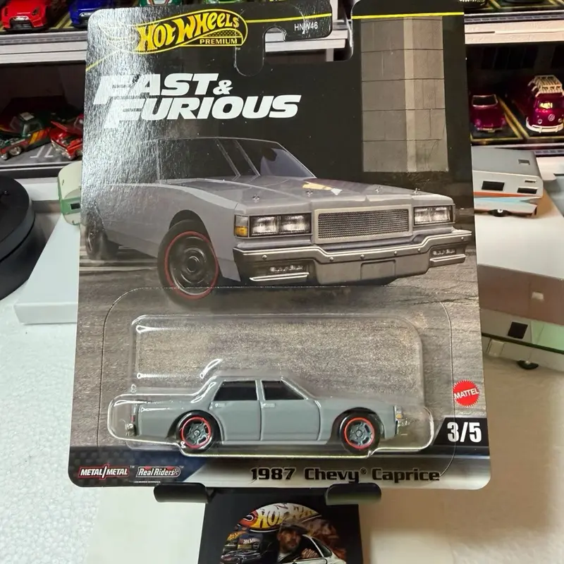Hot Wheels Premium Series 1987 Chevy Caprice Model Vehicle - Collectible Toy for Car Enthusiasts