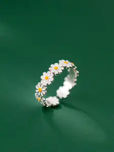 Adjustable Daisy Ring, Cute Floral Design, Stainless Steel Silver Color, Perfect Gift for Girls & Women, All Seasons Jewelry