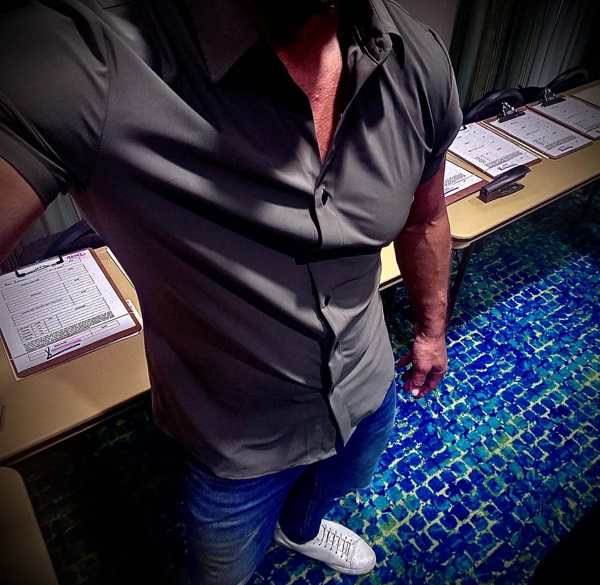 Item: White/Green, L