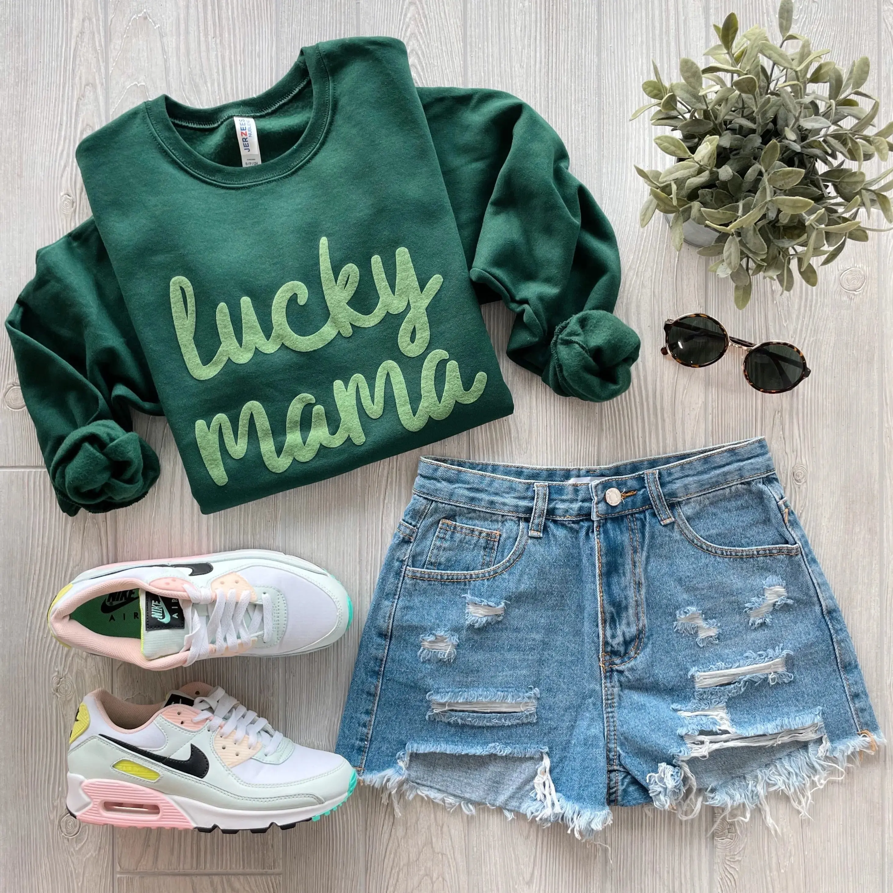 lucky mama • Forest Pullover lucky mama • Forest Pullover