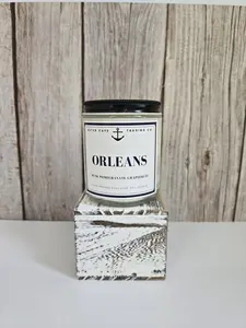 Orleans Soy Wax Candle: Musk, Pomegranate & Grapefruit