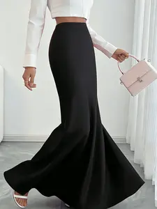 A black high-waisted Elegant Maxi dress with a large skirt for women, suitable for summer, suitable for dating, light dinner parties, etc.