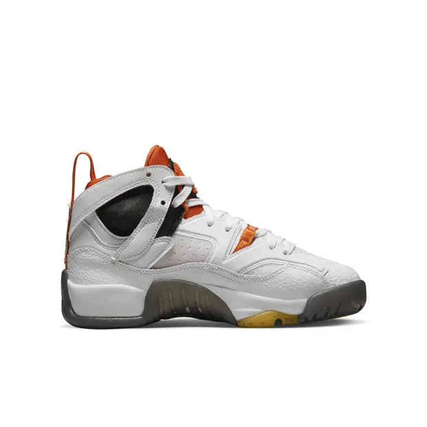 Jordan Mens Jumpman Two Trey Basketball Shoes