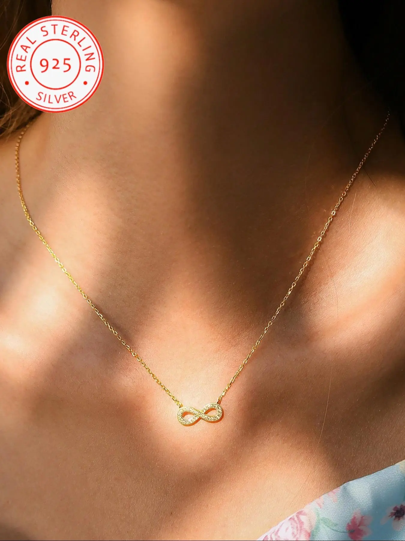 925 Silver Necklace with Minimalist Mobius Infinity Design, Set with Sparkling Created Zircon, Symbol of Eternal Love, Anniversary Necklace, Minimalist Pendant Necklace, Minimalist Chain Necklace, Minimalist Necklaces