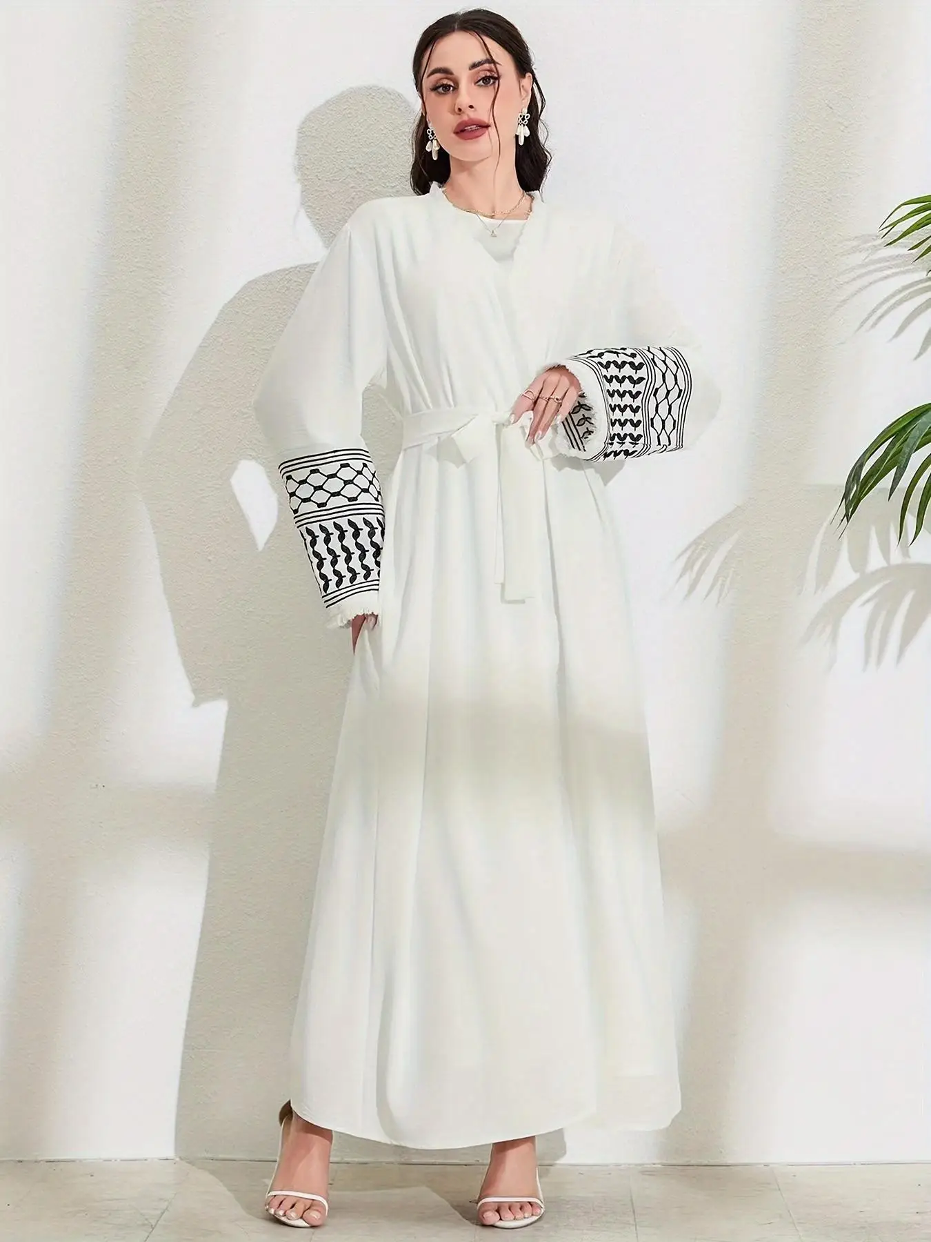 Women's Plain Geometric Pattern Tassel Belted Wrap Abaya, Elegant Drop Shoulder Long Sleeve Open Front Abaya for Daily Wear, Women's Islamic Clothing