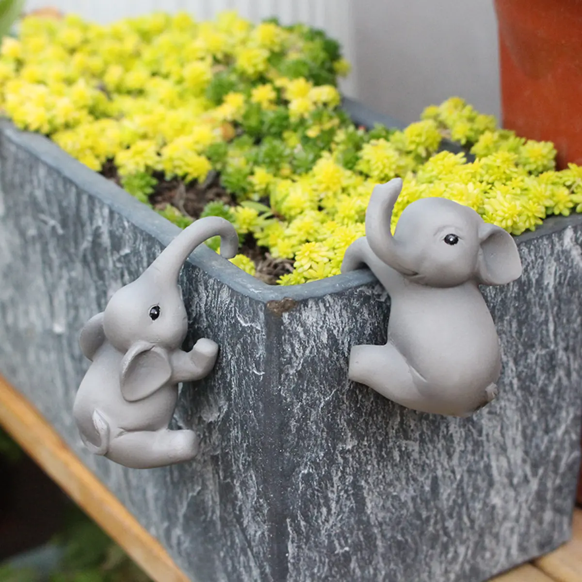 2pcs Resin Elephant Flower Pot Decorations, Outdoor Garden Courtyard Planters, Hanging Craft Artifacts, Elegant Home & Yard Accessories, Resin Sculptures