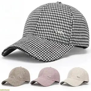 Houndstooth casual sun-shading baseball cap – a versatile and stylish hat suitable for all seasons.