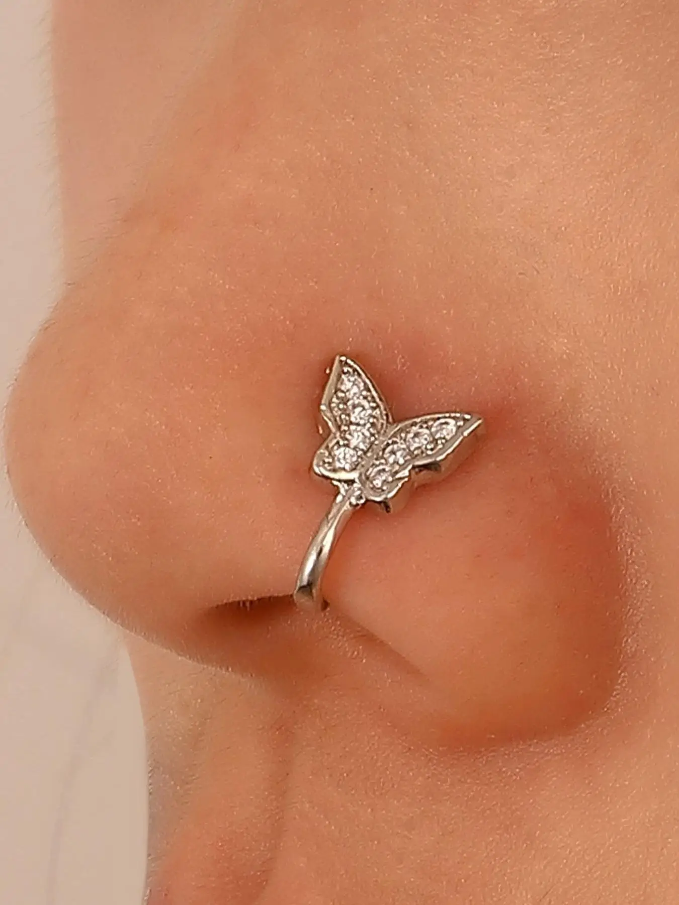 Butterfly Design Fake Nose Ring, Rhinestone Inlaid Decorative Nose Ring Jewelry, Fashionable Personality Hippie Body Jewelry for Women and Girls As Xm