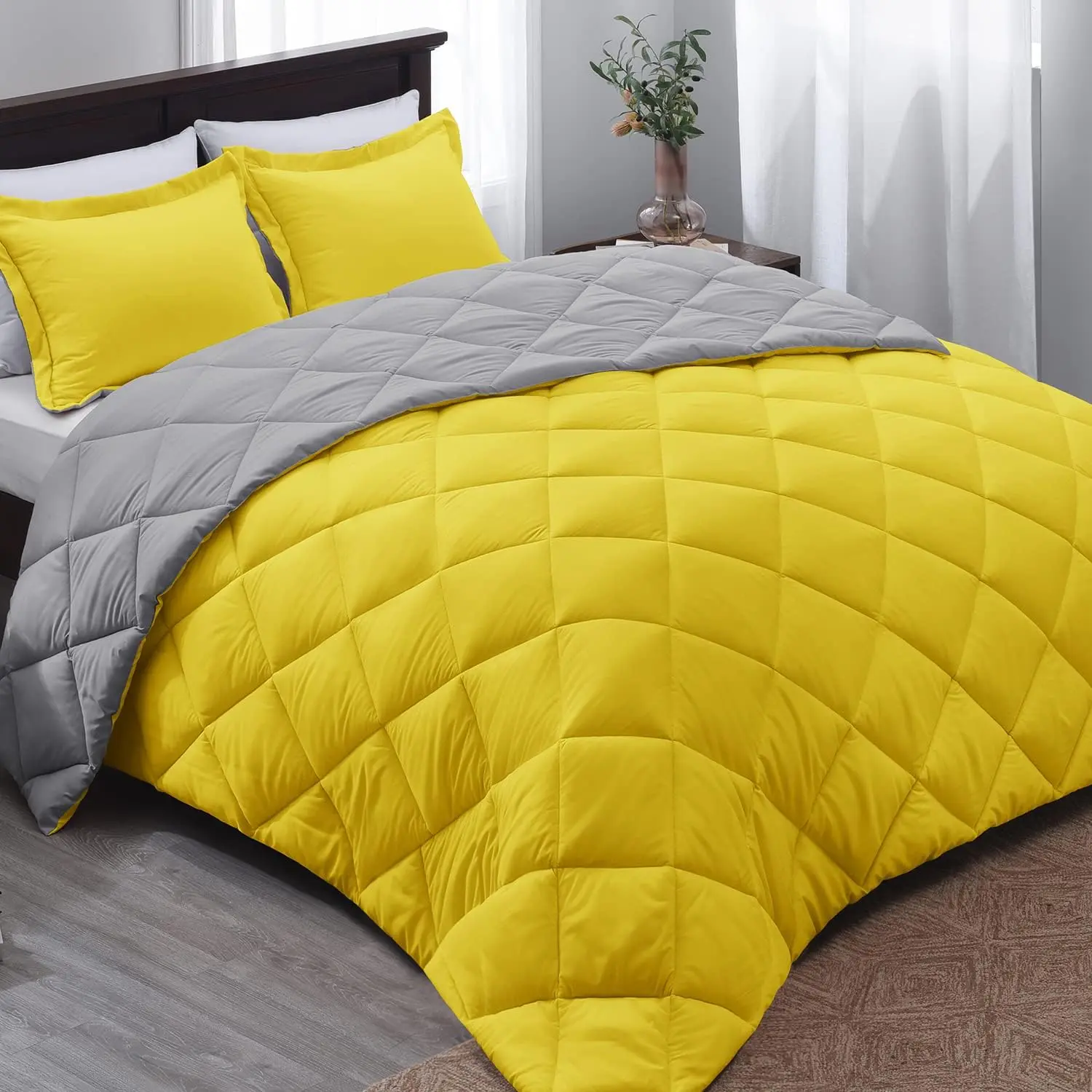 High-Quality Polyester Queen Comforter Set - Invisible Stitching, Machine Washable, Durable, Yellow & Gray, All-Season Use, 1 Comforter (88"x92") & 2 Pillow Shams (20"x26"+2")